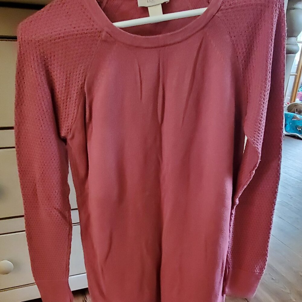 Womens loft sweater size small